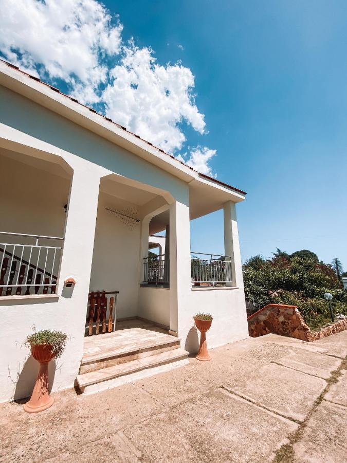 Villa Gladyr Lotzorai Exterior foto