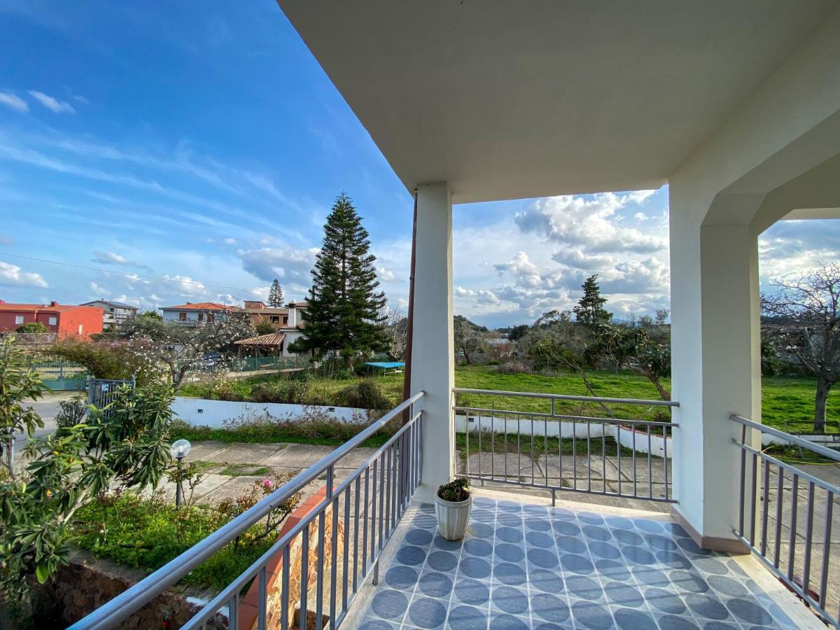 Villa Gladyr Lotzorai Exterior foto