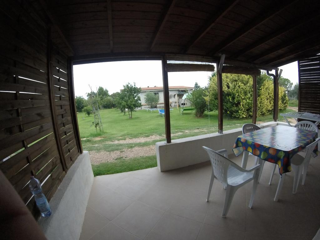 Villa Gladyr Lotzorai Zimmer foto