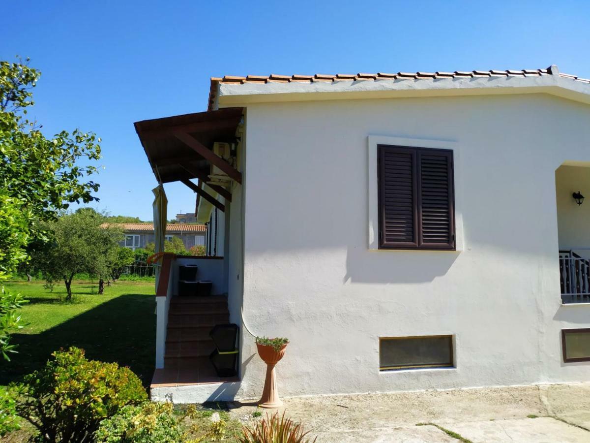 Villa Gladyr Lotzorai Exterior foto